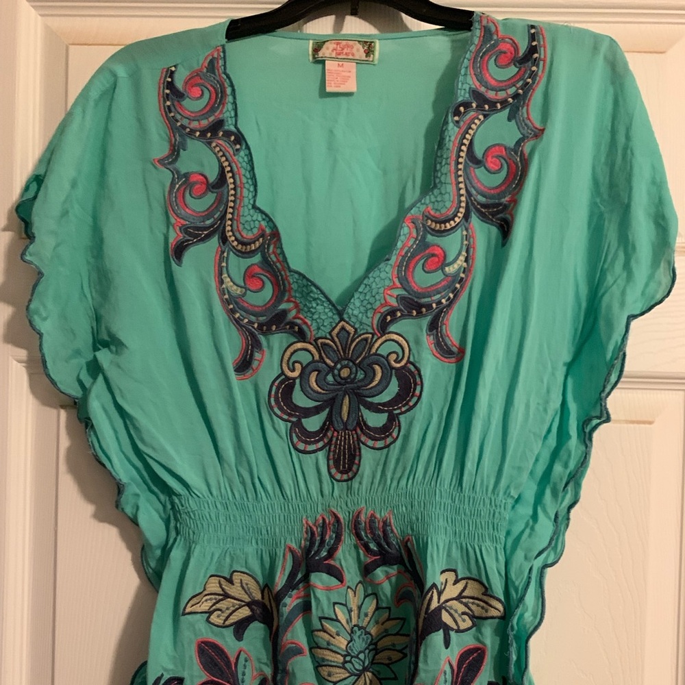 Flying Monkey embroidered top - Picture 4 of 4